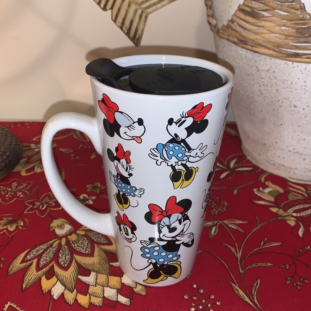 Disney‎ Minnie Mouse Coffee Mug with lid.  No scratches chips or cracks. - Picture 2 of 5